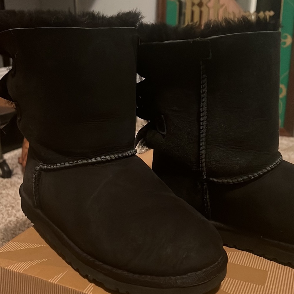 Bailey Bow Uggs - image 4